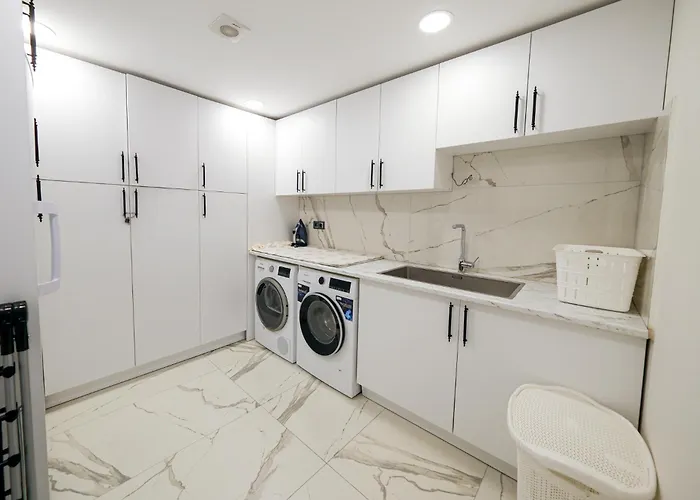 Vila Oleander Hills - Family-friendly Luxury Yesiluzumlu By Sunworld